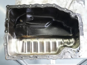 Laser cleaning of surface oil