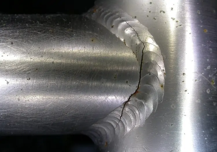 Weld cracks
